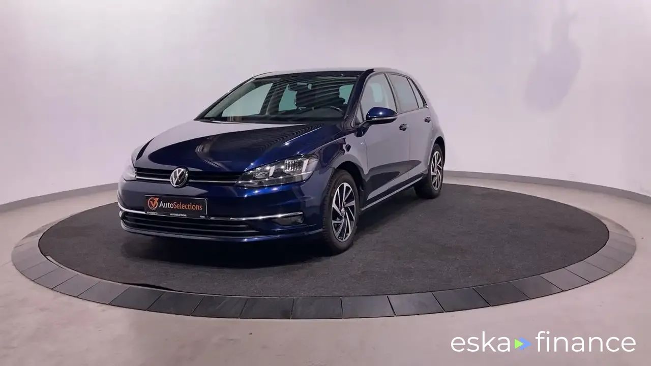 Hatchback Volkswagen Golf 2018