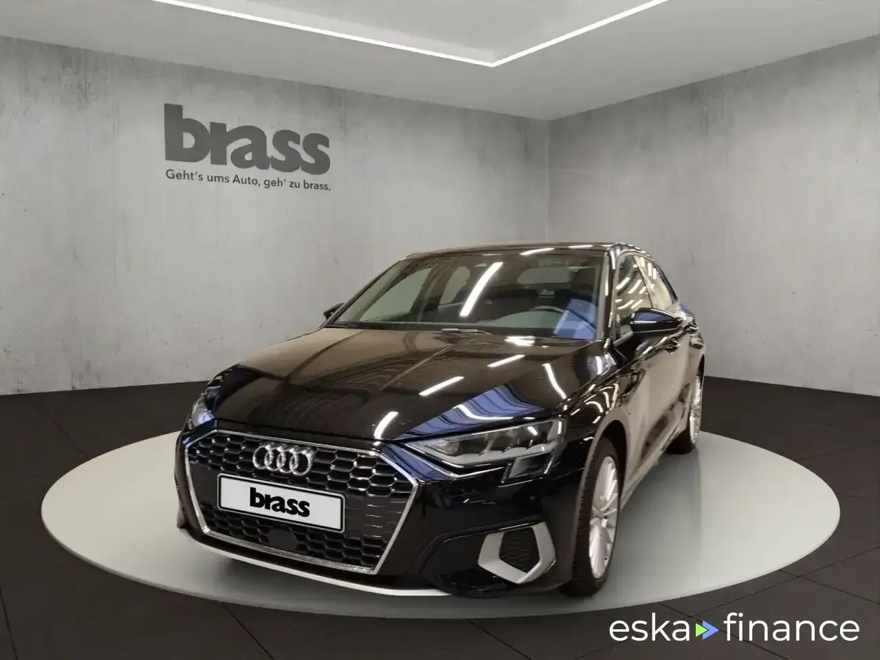 Lízing Sedan Audi A3 2022