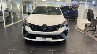 Leasing Sedan Renault Clio 2025