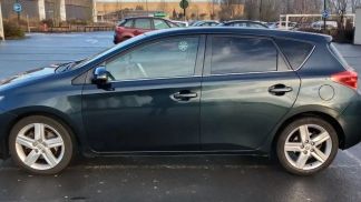 Finansowanie Sedan Toyota Auris 2014