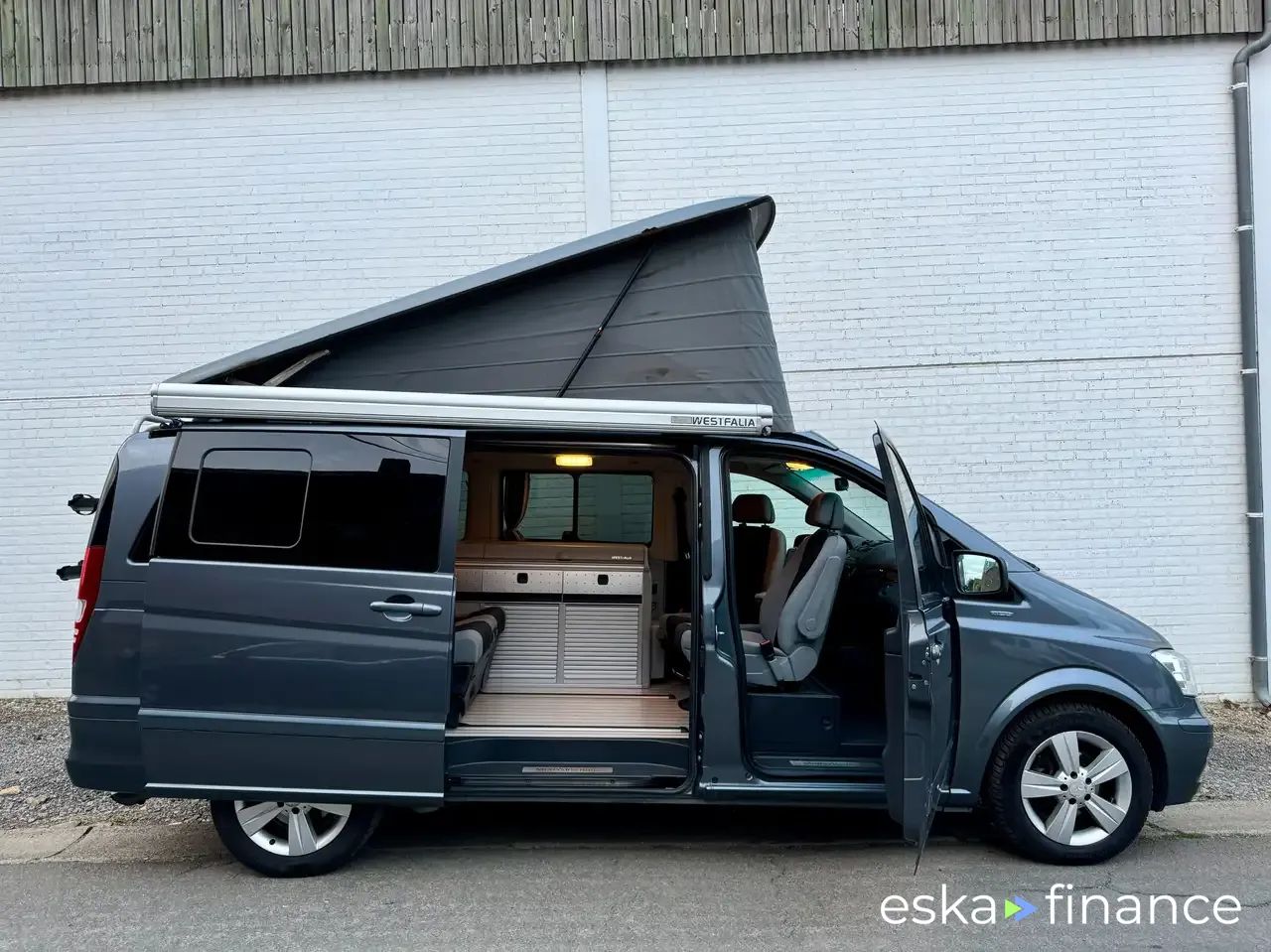 Lízing Hatchback MERCEDES MARCO POLO 2013