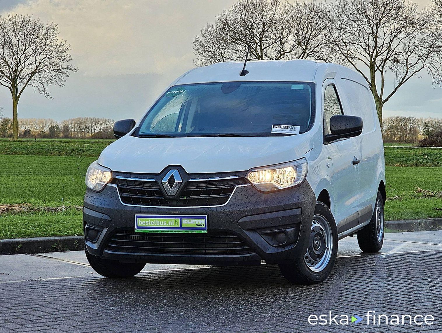 Finansowanie Transport pasażerów Renault Express 2023