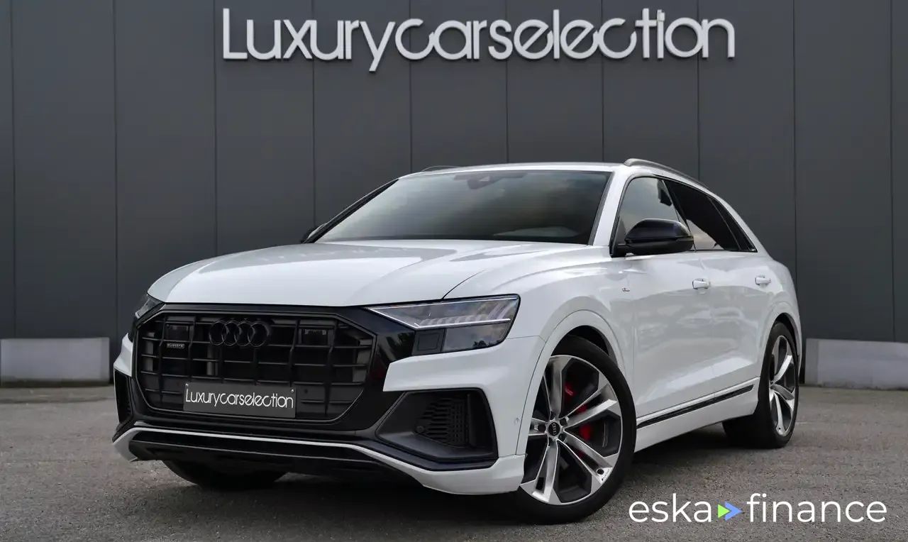 Finansowanie SUV Audi Q8 2023