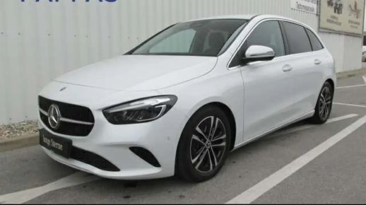 MERCEDES B 180 2023