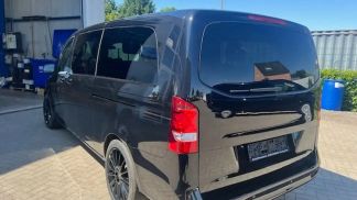 Lízing Hatchback MERCEDES V 220 2023