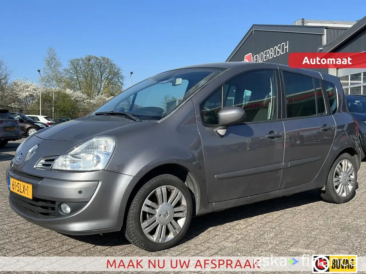 Lízing Hatchback Renault Grand Modus 2011