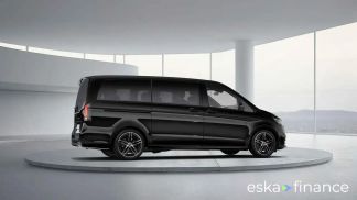 Lízing Hatchback MERCEDES V 250 2024