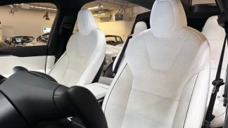 Financování Konvertibilní Tesla Model X 2022
