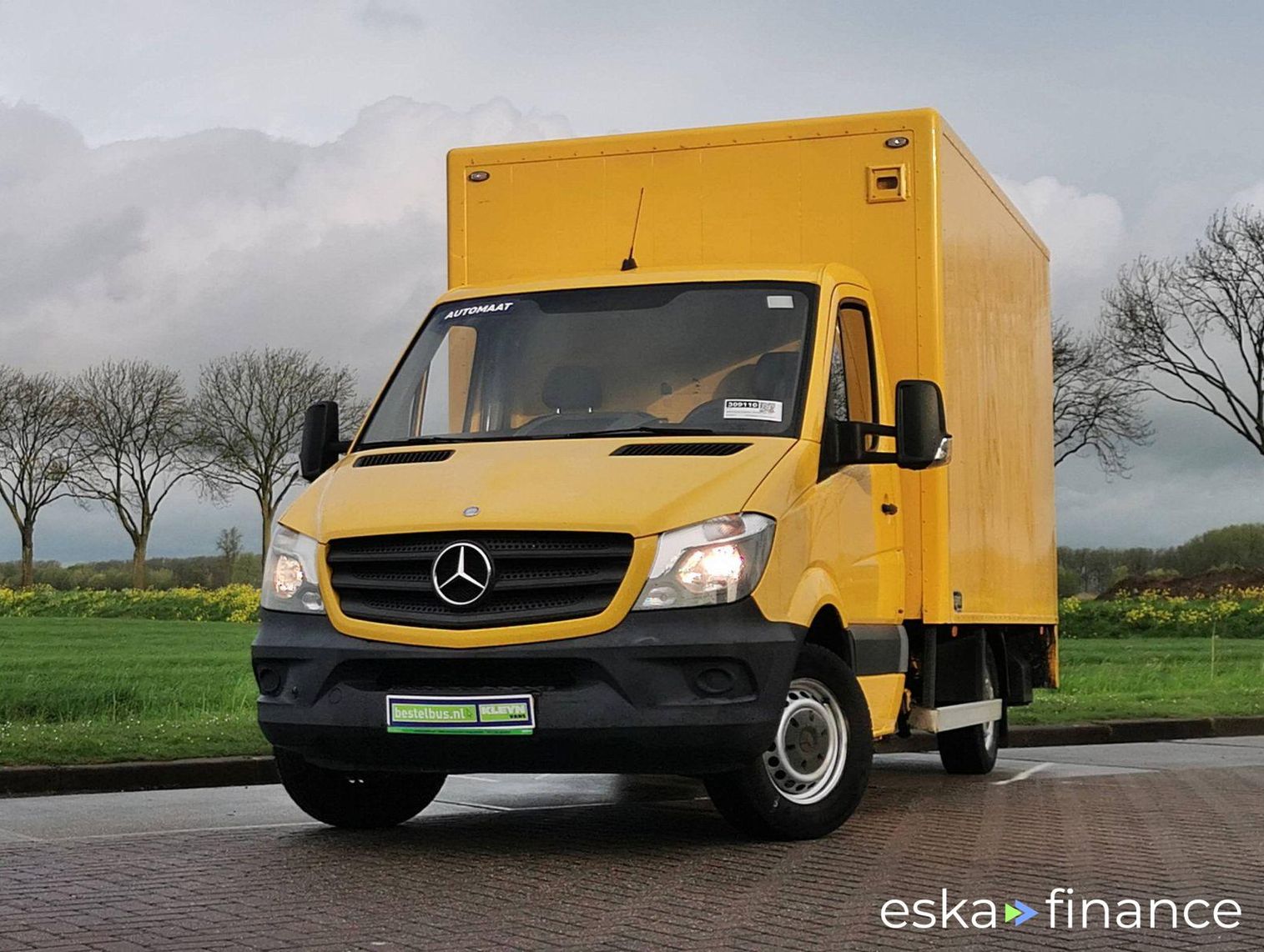 Leasing Closed Box Mercedes-Benz SPRINTER 310 2015