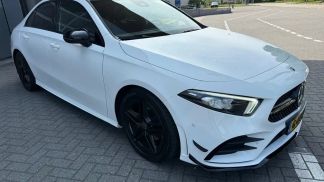 Lízing Sedan MERCEDES A 200 2019