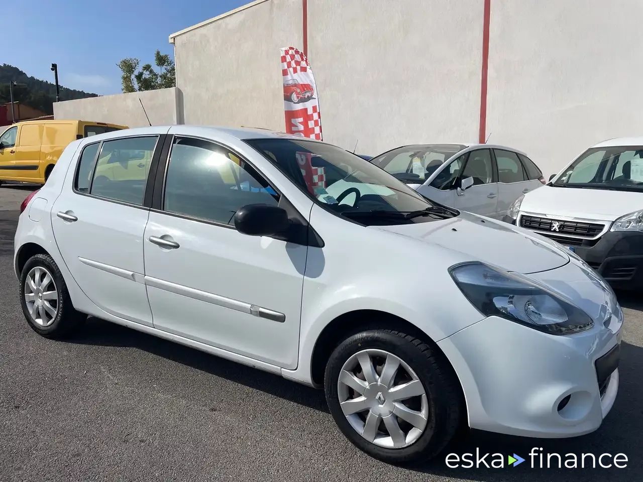 Financování Sedan Renault Clio 2012