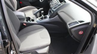 Lízing Sedan Ford Focus 2011