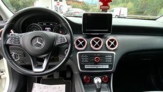 Hatchback MERCEDES A 180 2016