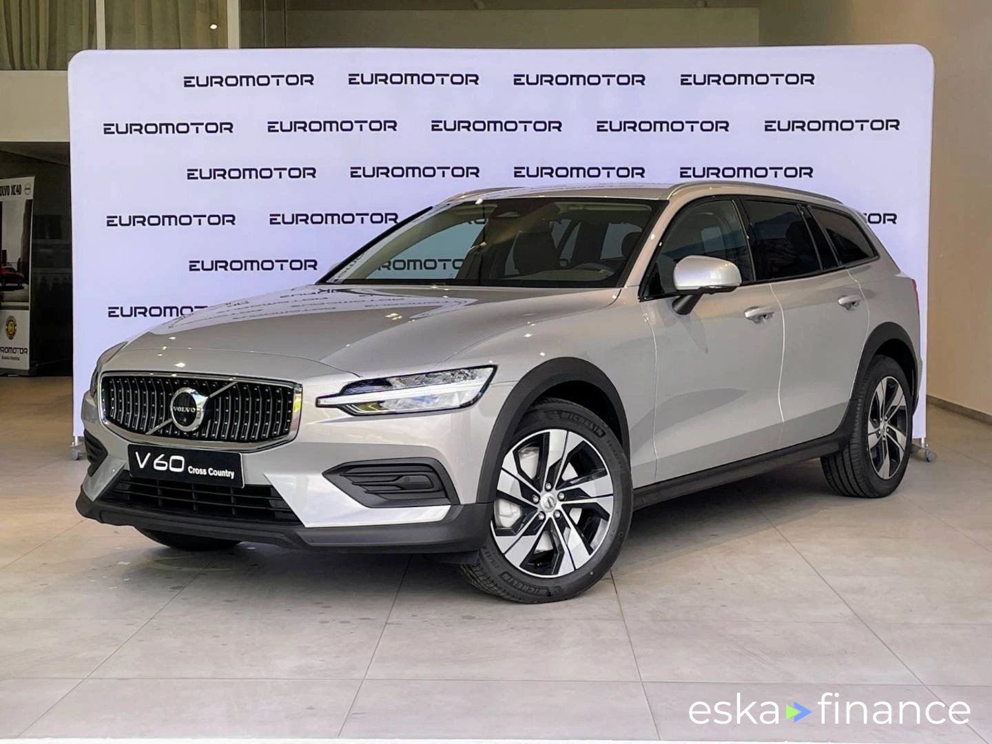 Leasing Wagon Volvo V60 CC 2023