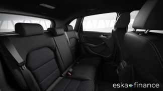 Lízing Hatchback MERCEDES B 180 2018