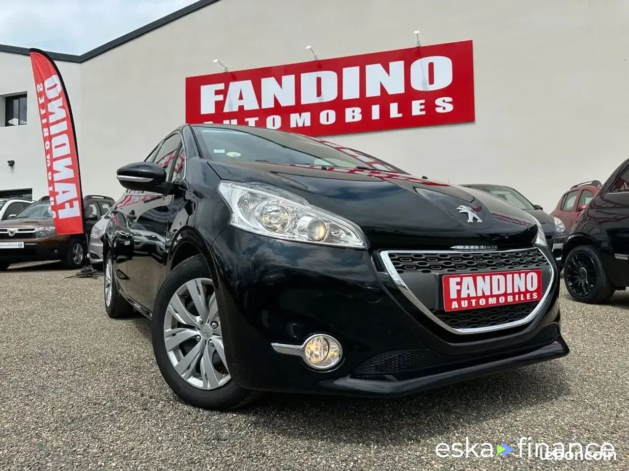 Leasing Hatchback Peugeot 208 2013