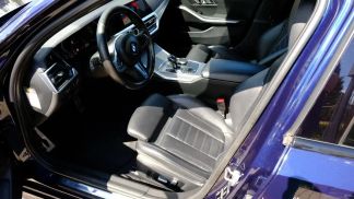 Lízing Sedan BMW 330 2019