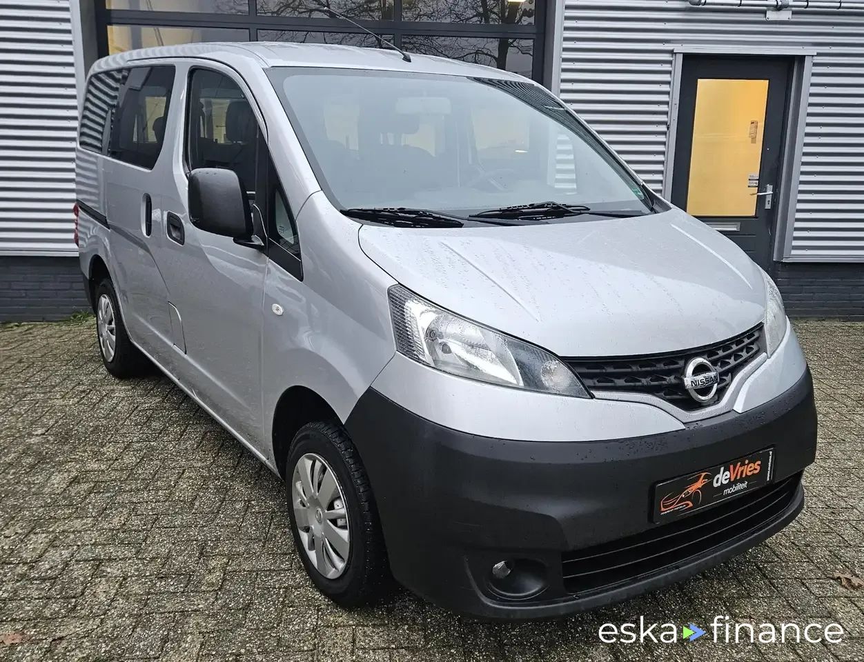 Finansowanie Hatchback Nissan NV200 2011