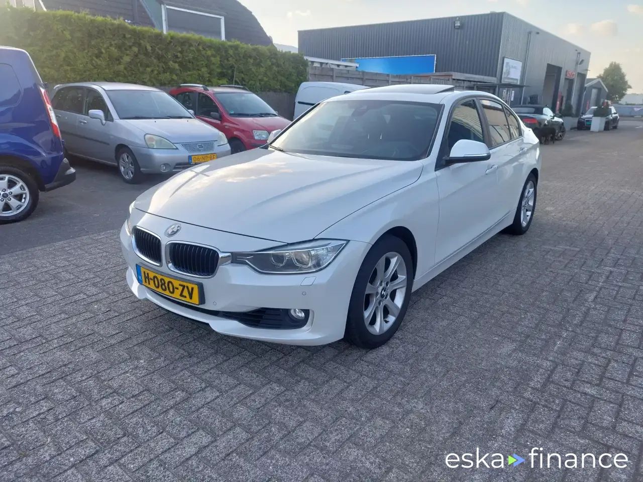 Leasing Sedan BMW 320 2012