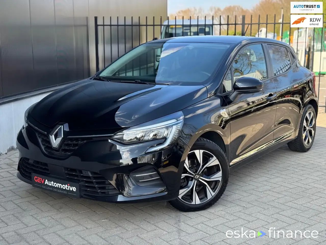 Lízing Hatchback Renault Clio 2021