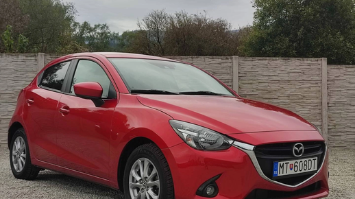 Mazda 2 2015