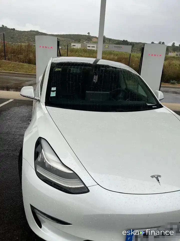Finansowanie Sedan Tesla Model 3 2019