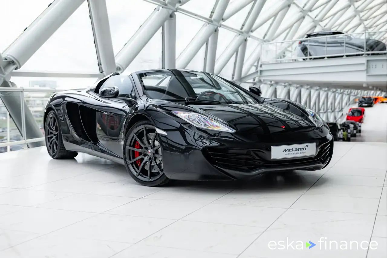 Lízing Kabriolet McLaren MP4-12C 2013