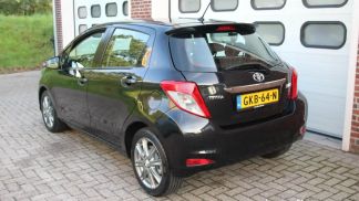 Leasing Hatchback Toyota Yaris 2013