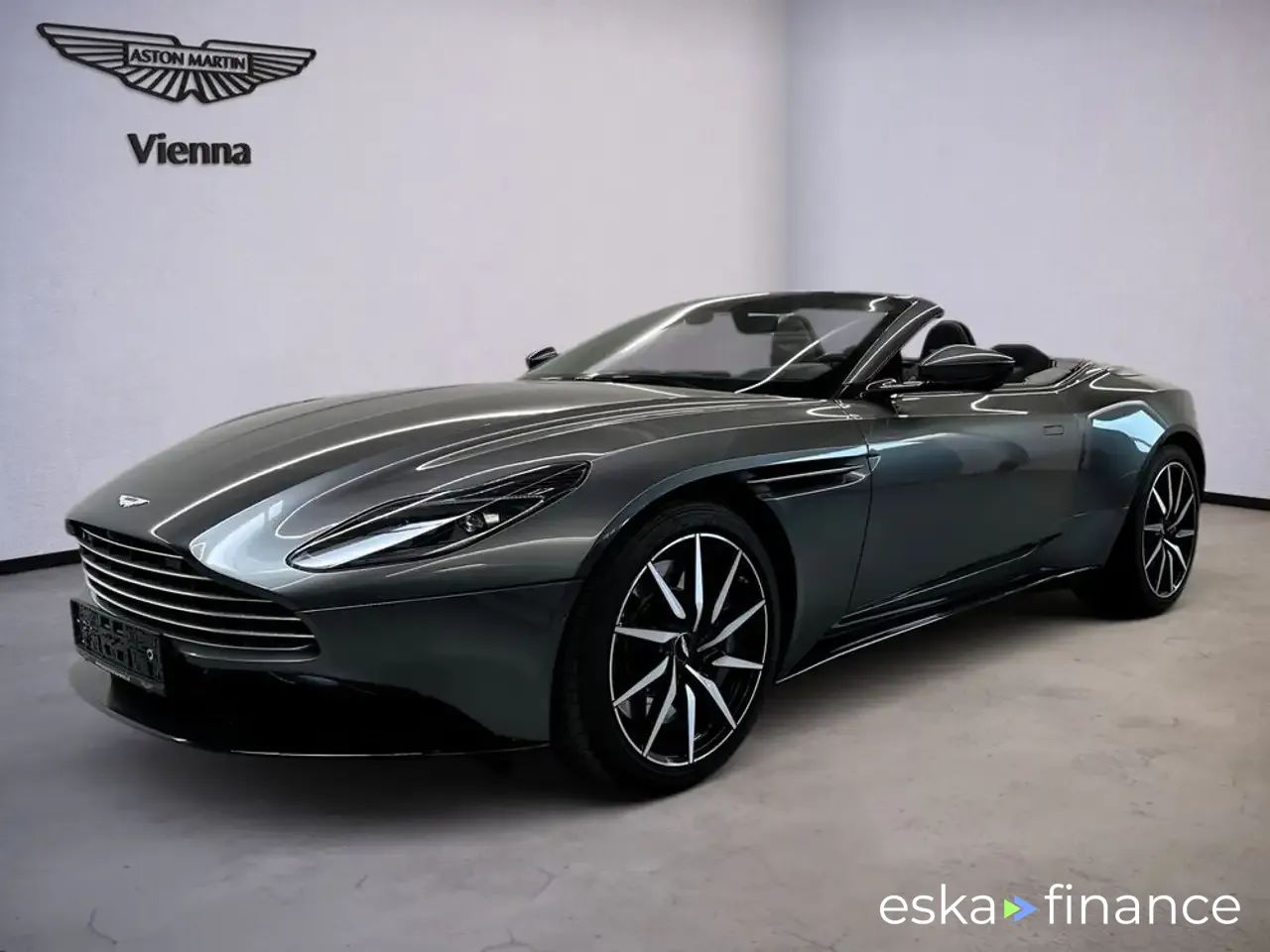 Lízing Kabriolet Aston Martin DB11 2020