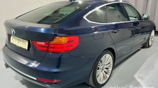 Lízing Hatchback BMW 320 2016