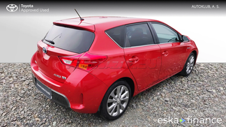 Lízing Hatchback Toyota Auris 2014