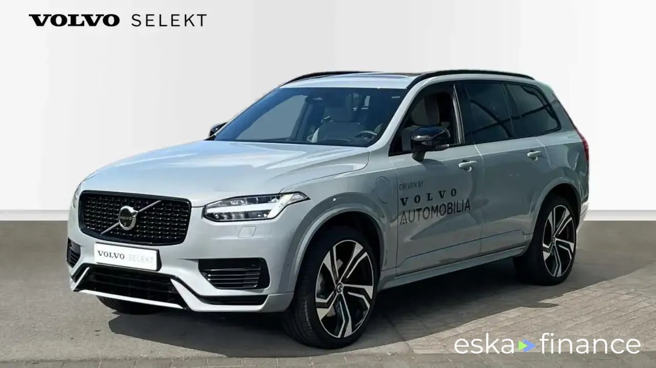 SUV Volvo XC90 2024