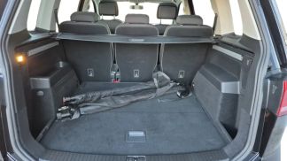 Financování Hatchback Volkswagen Touran 2021