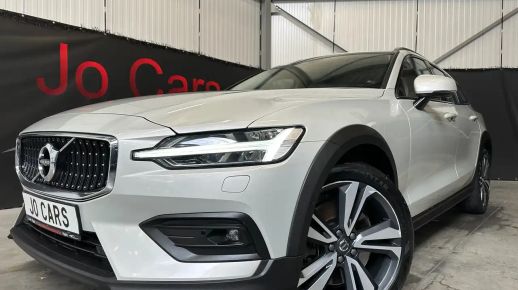 Volvo V60 Cross Country 2018