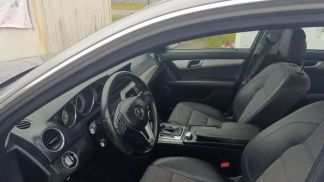 Lízing Sedan MERCEDES C 220 2011