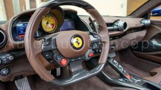 Finansowanie Zamienny Ferrari 812 2021