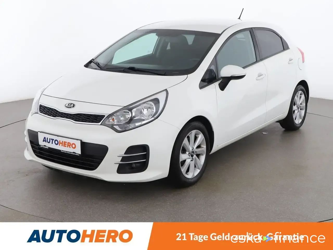 Lízing Hatchback Kia Rio 2016
