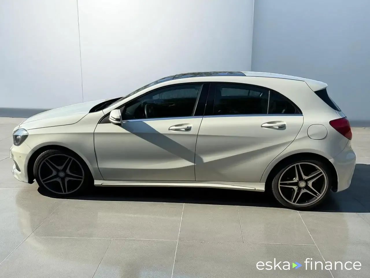 Leasing Wagon MERCEDES A 200 2013