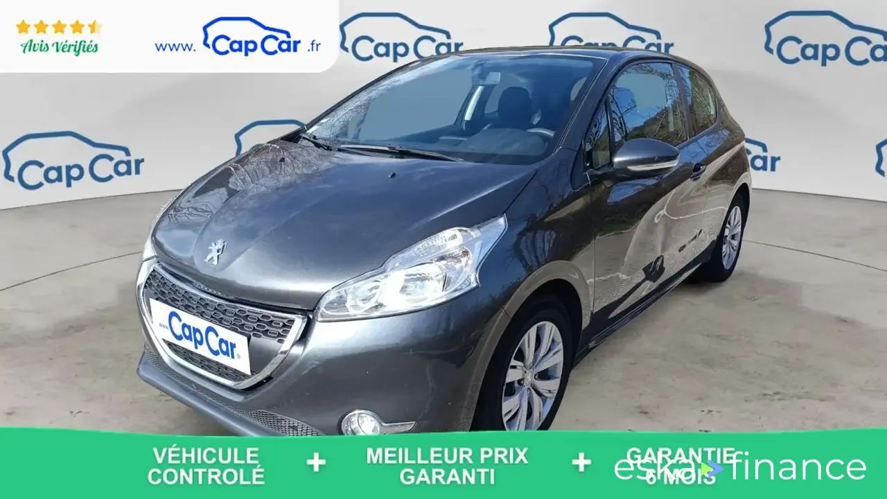 Lízing Hatchback Peugeot 208 2014