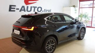 Lízing SUV Lexus NX 450H+ 2023