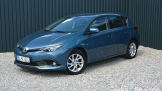 Hatchback Toyota Auris 2019