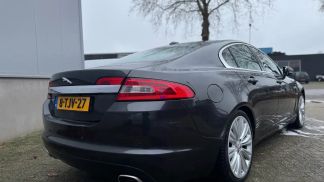 Lízing Sedan Jaguar XF 2011