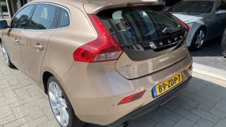 Lízing Hatchback Volvo V40 2012