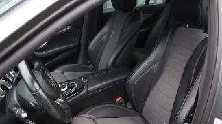 Lízing Sedan MERCEDES E 200 2017