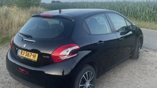 Lízing Sedan Peugeot 208 2015