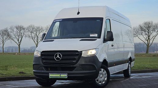 Mercedes-Benz SPRINTER 317 2023