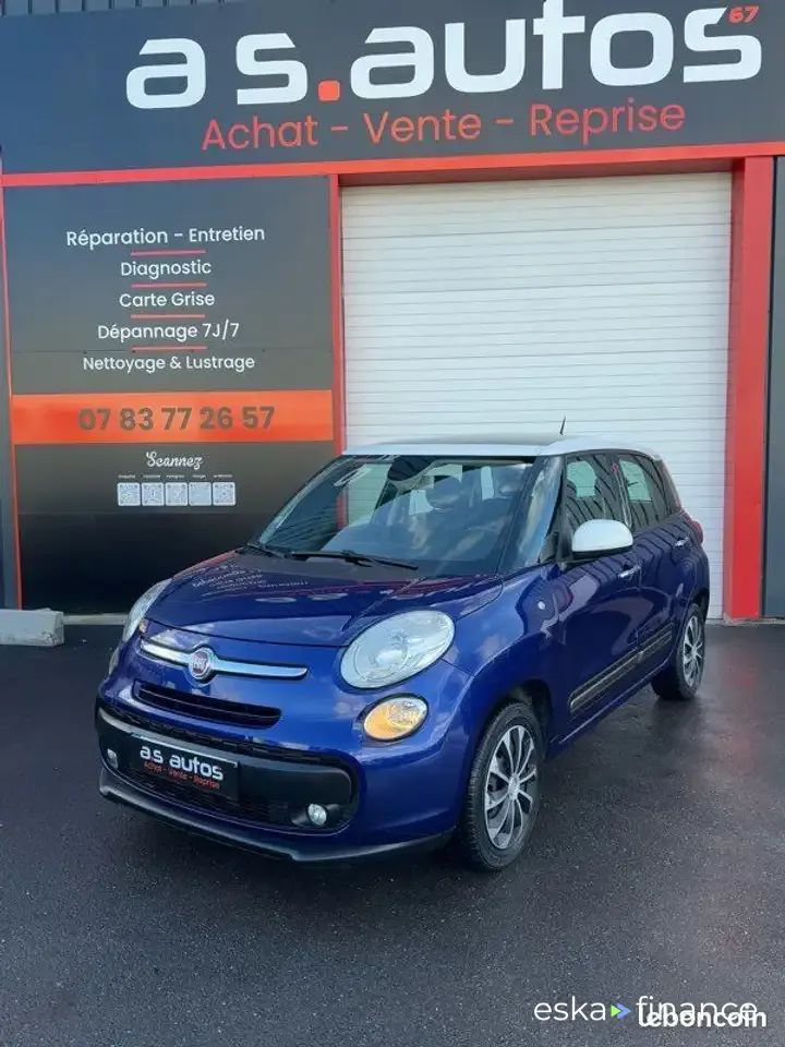 Lízing Hatchback Fiat 500L 2014
