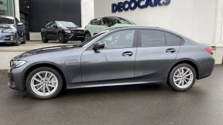 Lízing Sedan BMW 330 2019