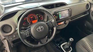 Financování Sedan Toyota Yaris 2015