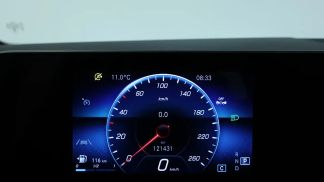 Financování Hatchback MERCEDES B 180 2020